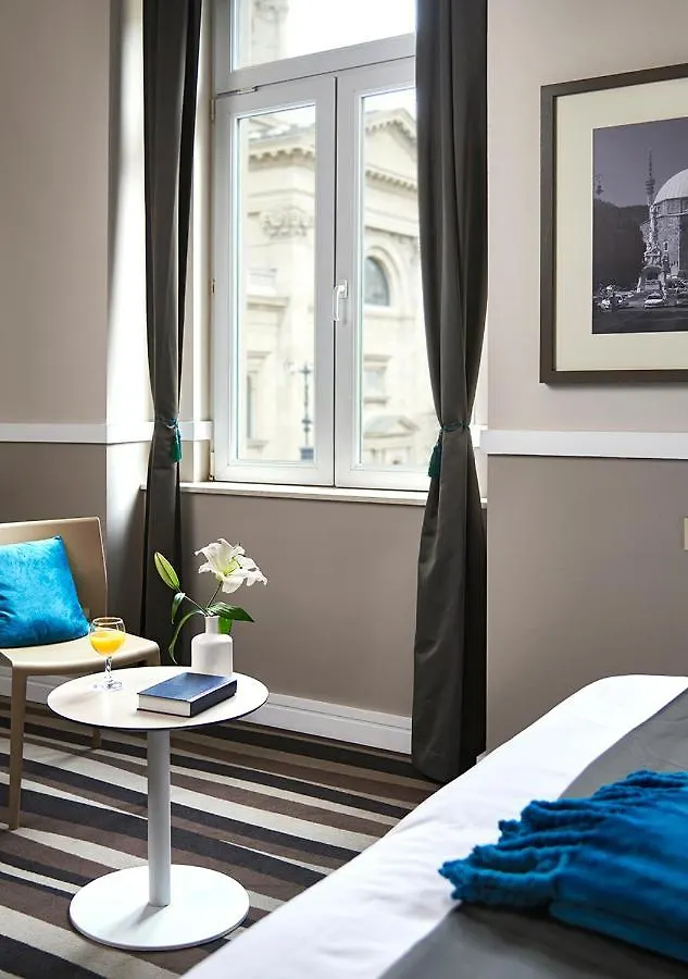 ****  Hotel Central Basilica Budapeşte Macaristan