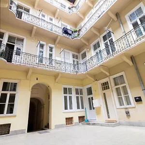  Апартаменты 4 Westend
